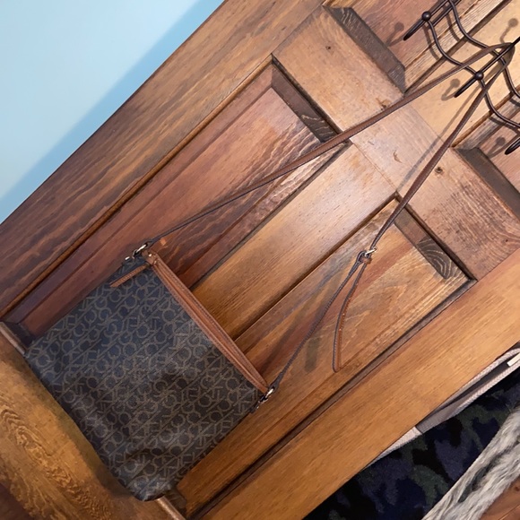 CALVIN KLEIN CROSSBODY PURSE - Picture 11 of 13